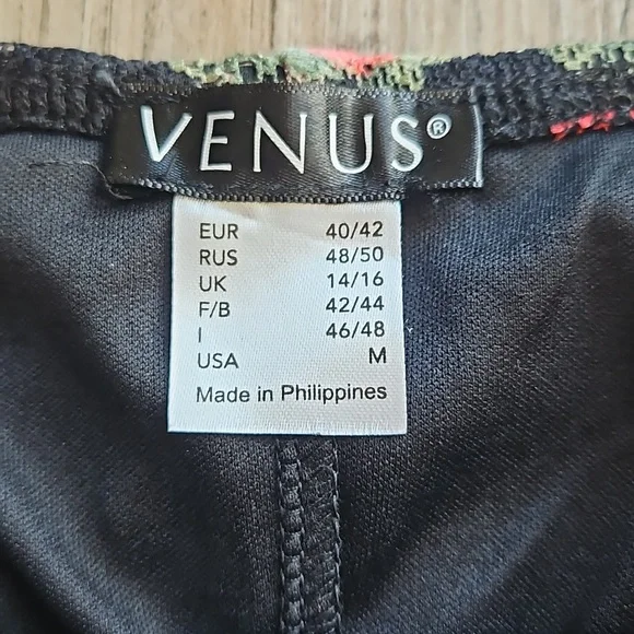 NWOT - VENUS - Lace Bell Sleeve Spaghetti Strap Blouse - Picture 4 of 5